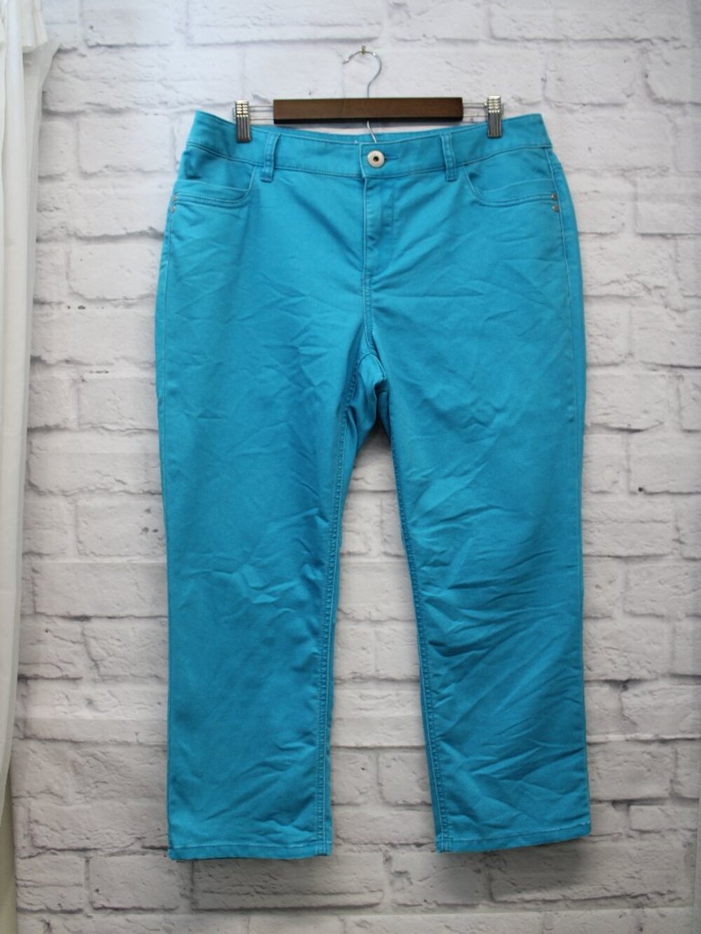 Chico's 2 Large Turquoise Cropped Capri Denim Pants Spring Colorful Casual